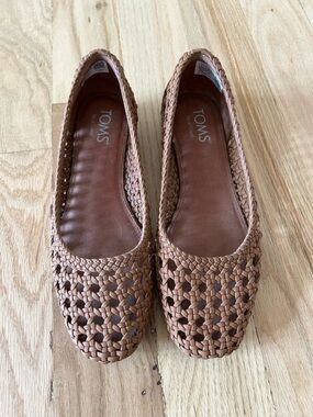 TOMS Braided Slip-On Flats in Light Brown